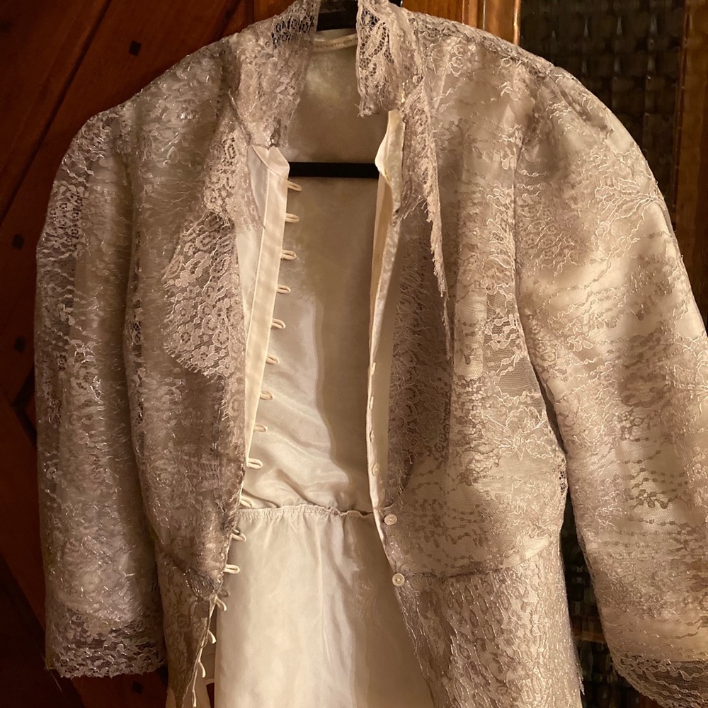 Lasey blouse